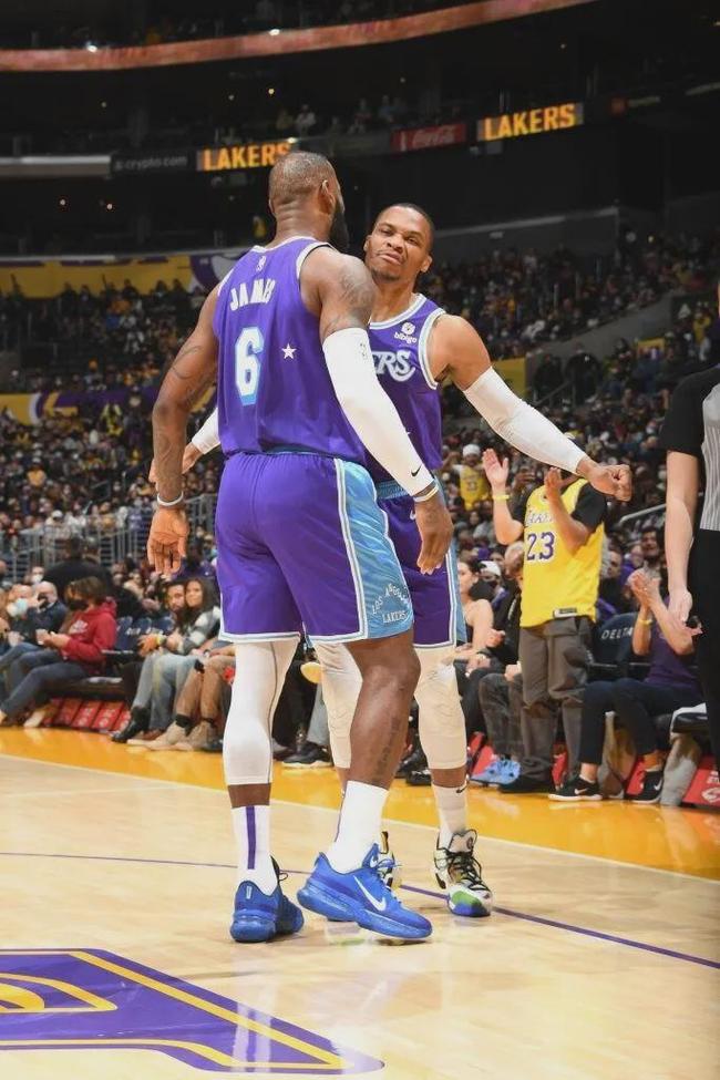 面对中位玩 面对中位玩